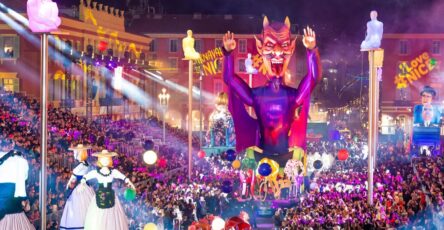 Préparez-vous pour le Carnaval de Nice 2025 avec des Feux d'Artifice Inoubliables !